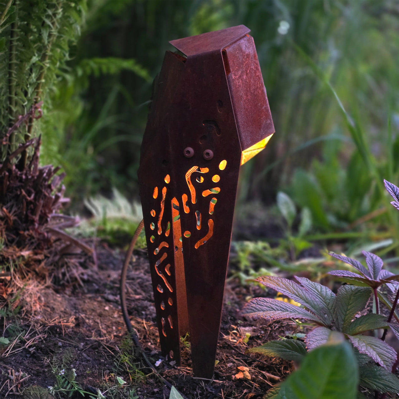 Pollare i corten– utomhusbelysning | Lapid Column Low